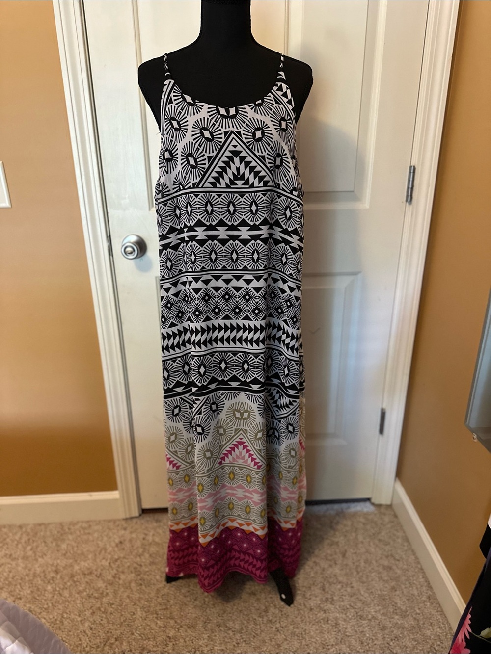 Old Navy Black and White Geometric Maxi Dress with Pink and Gold Hem